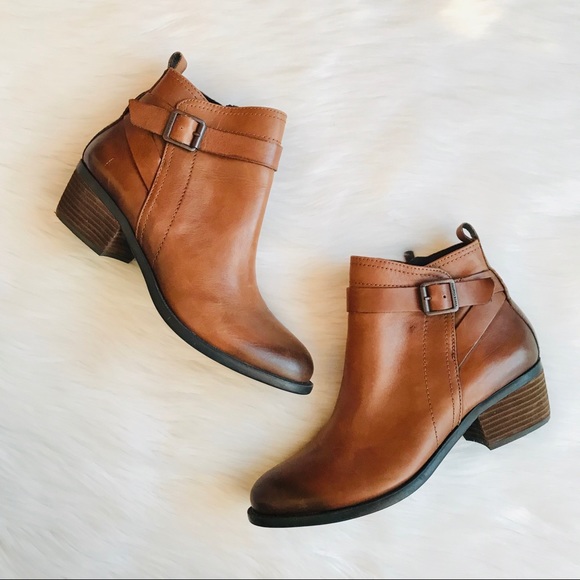 vince camuto beamer bootie